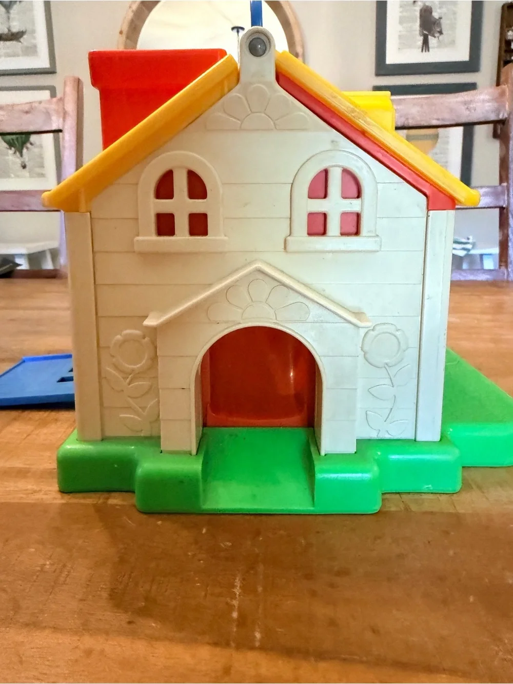 Fisher-Price Chunky Little People Vintage discovery cottage with boy and dog